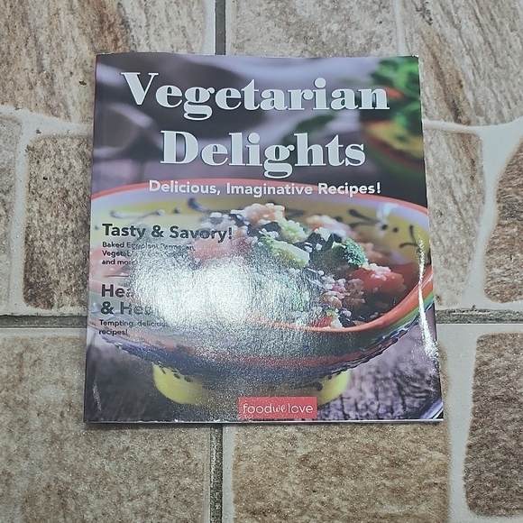 Cookbook Set - Vegetarian, Keto, and Summer Cocktails - Picture 4 of 4